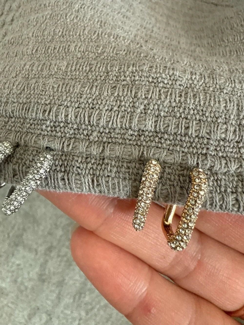 Sparkling rhinestones hoop earrings in Silver and Gold and rose gold